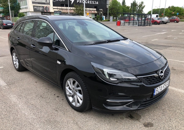 Opel Astra cena 47000 przebieg: 144308, rok produkcji 2019 z Warszawa małe 92